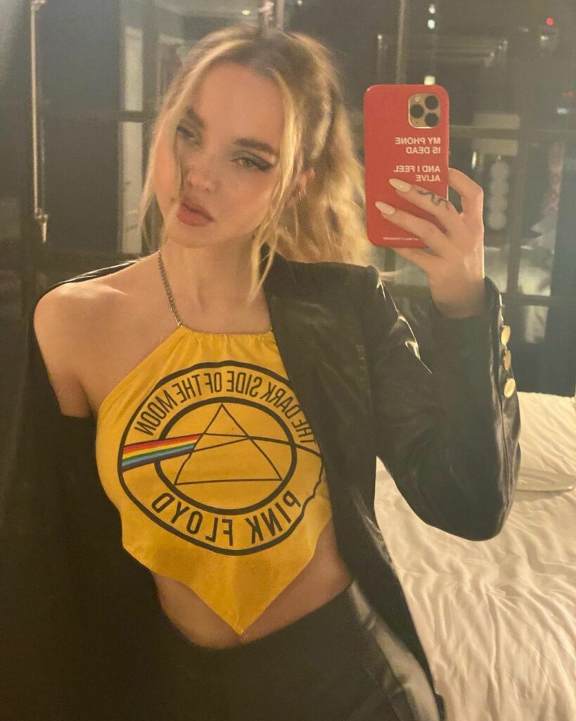 ‘ hey , blondie ! “...