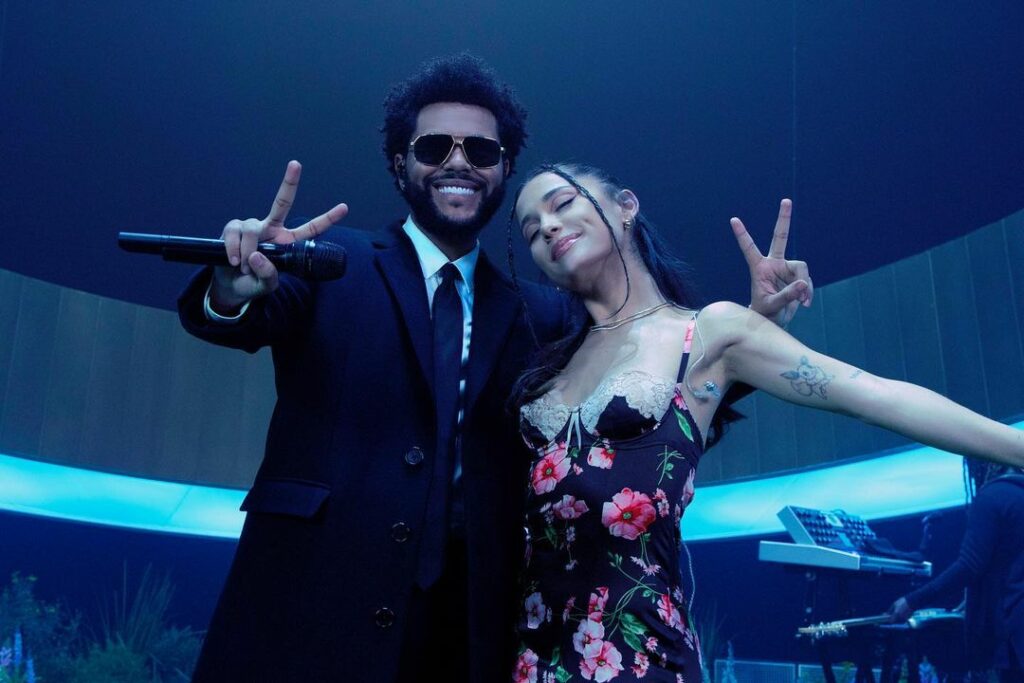 one hour ! @theweeknd @vevo...