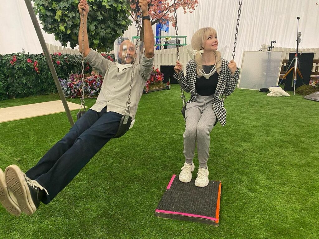 new episode tonight so here’s when @keeganmichaelkey & i broke the swingset @app...