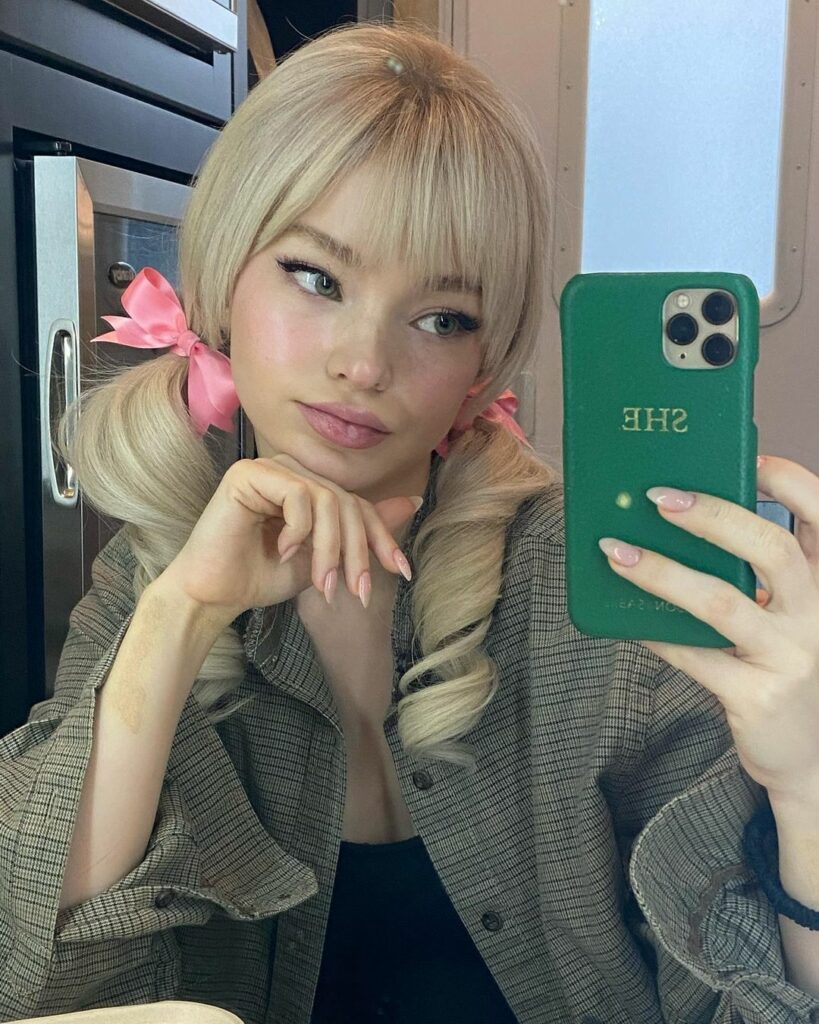 haven’t been here stopping by to say all of schmig S1 !!!!! is now avail on @app...