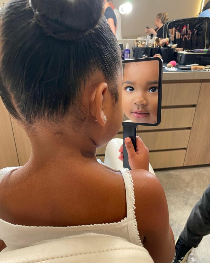 I love when my girl is on set with me. She loves her lipstick moment  thanks Ash...