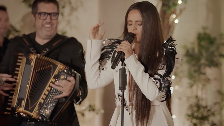 mixed it up a little on @bbcradio1’s live lounge! #good4u by queen @oliviarodrig...