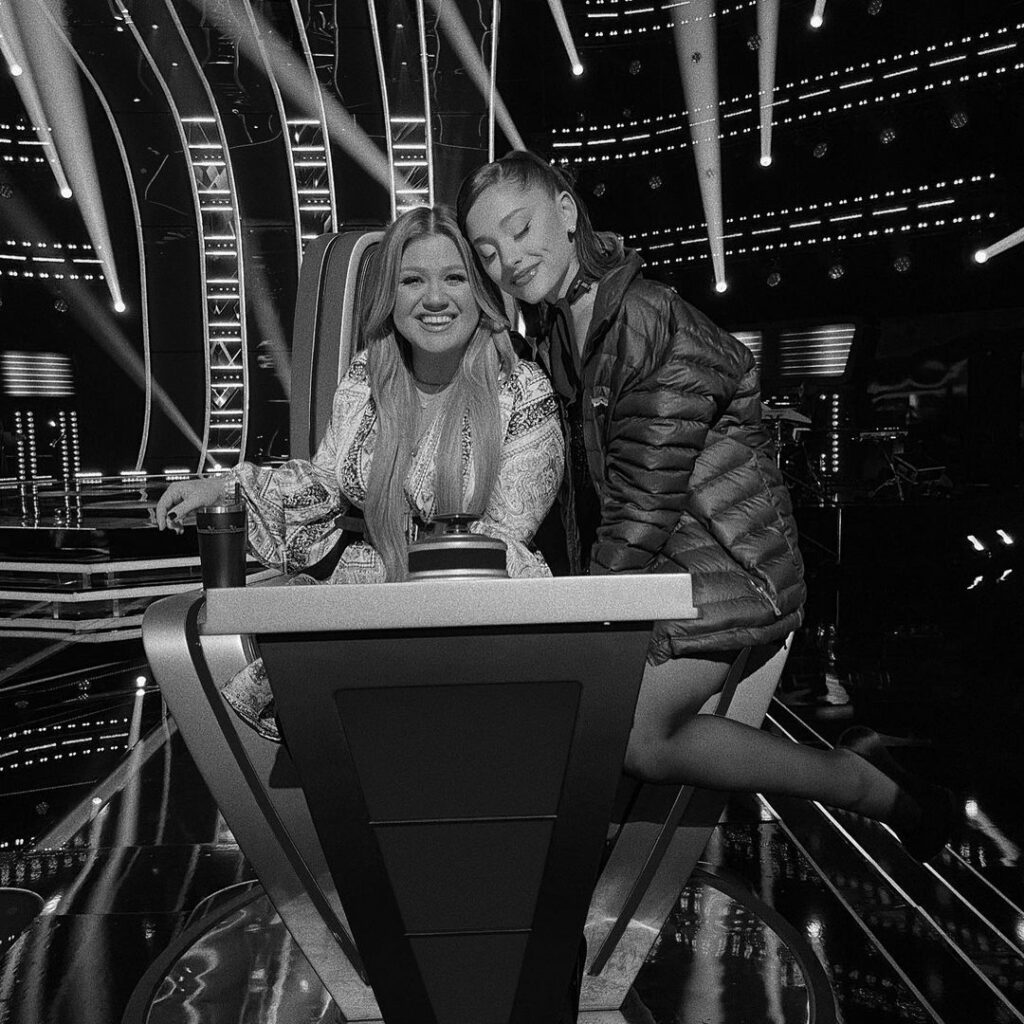 Ariana Grande: that’s a wrap on week one !!!!! i hope you’ve enjoyed our first two episodes @NB… that’s a wrap on week one !!!!! i hope you’ve enjoyed our first two episodes @NB...