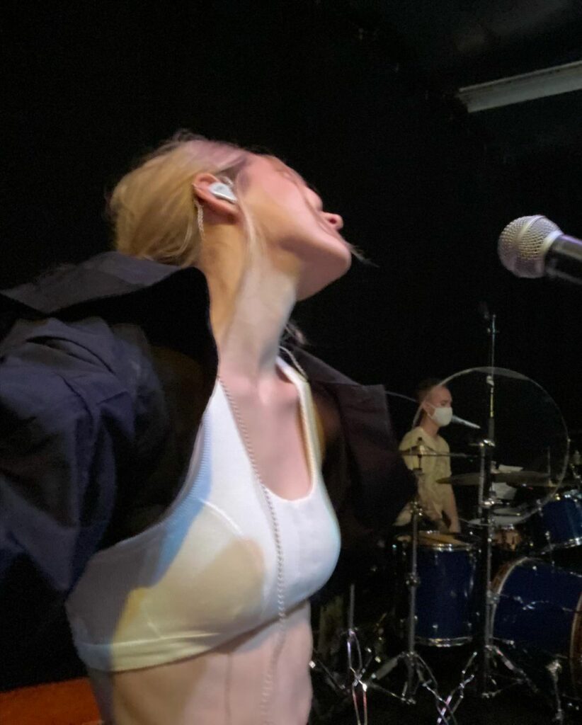 hi bye ! really doing the most ! ! very tired ! feeling good...