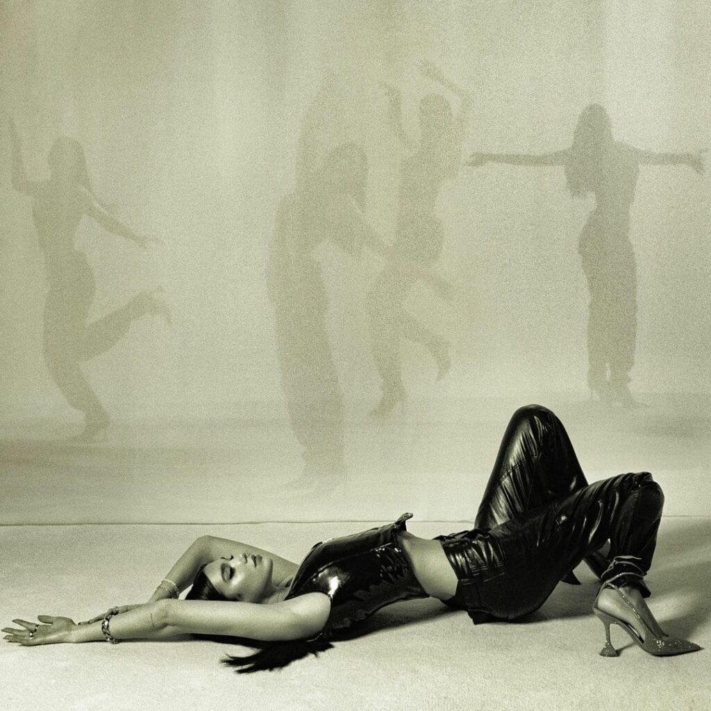 Future Nostalgia is the number 1 longest running album on @spotify ‘s Top Global...