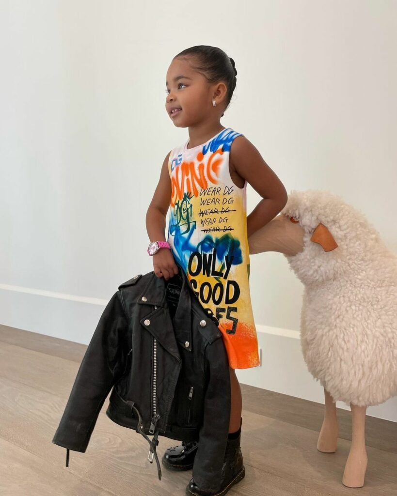 Only Good Vibes 
Dress @dolcegabbana...