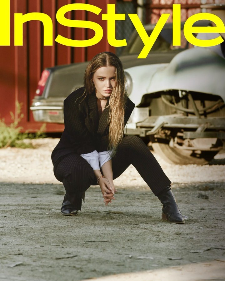 ¡Es hoy, es hoy! @dovecameron llega a nuestra portada de #InStyleFebrero , en un...