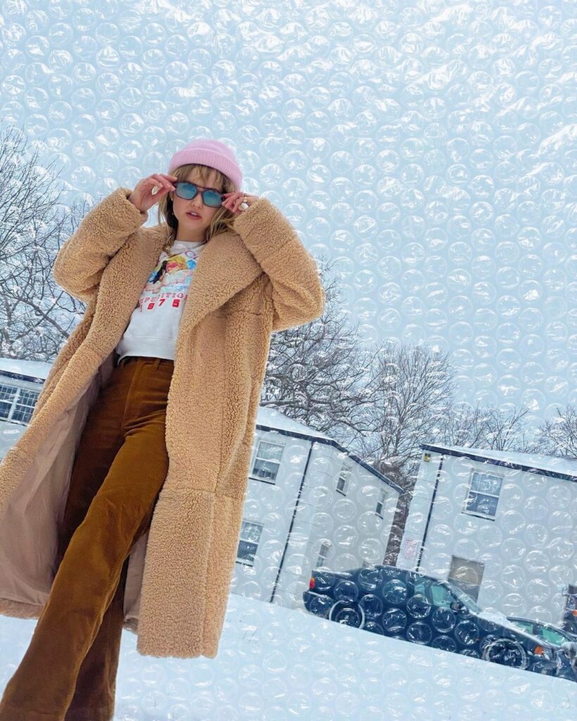 Debby Ryan: you guys gotta tell me your favorite but you can’t use numbers… you guys gotta tell me your favorite but you can’t use numbers...