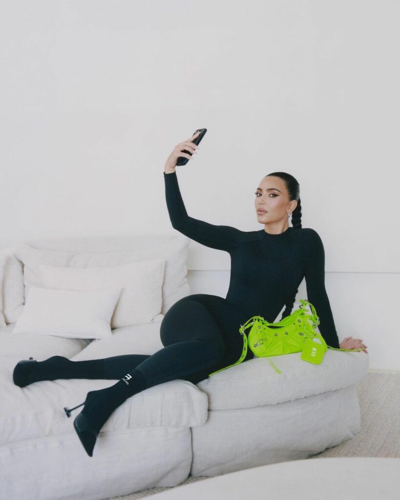 B A L E N C I A G A 

Thank you @balenciaga @demna always!!!! ...
