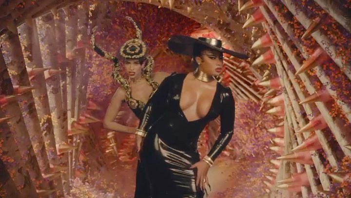 SWEETEST PIE OUT MIDNIGHT EST @theestallion !!!!!!!!...