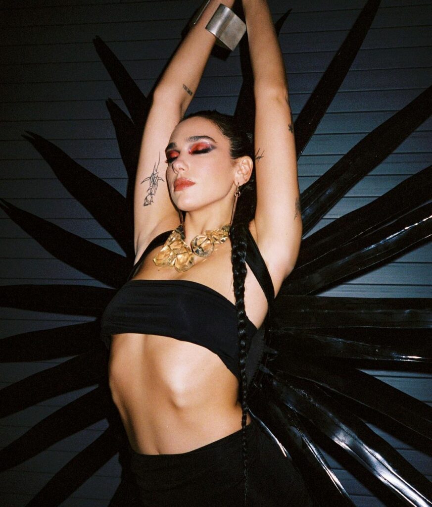 ~ i might just give you a bite ~...