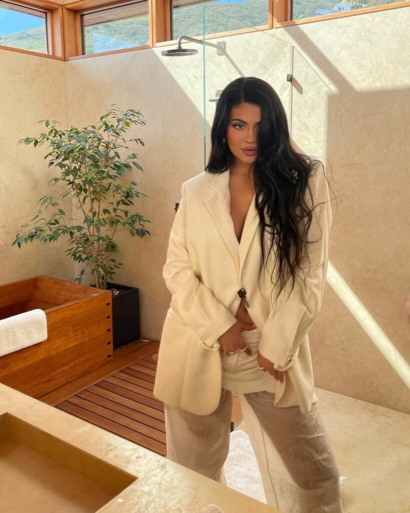 KARDASHIANS press day  our new show airs April 14th on HULU @kardashianshulu...