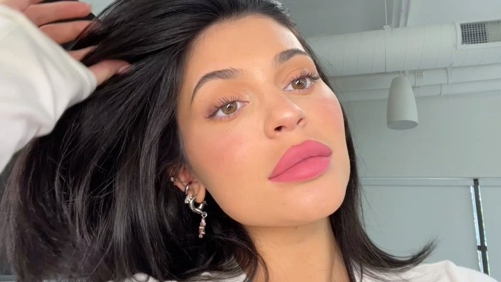 obsessed with this glowy glam using the entire KENDALL X KYLIE collection launch...