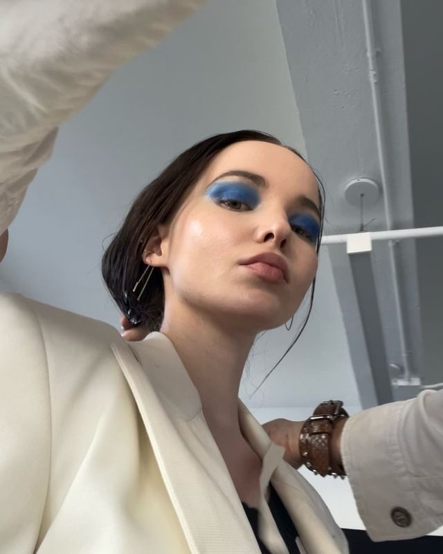 a few human moments. ->...