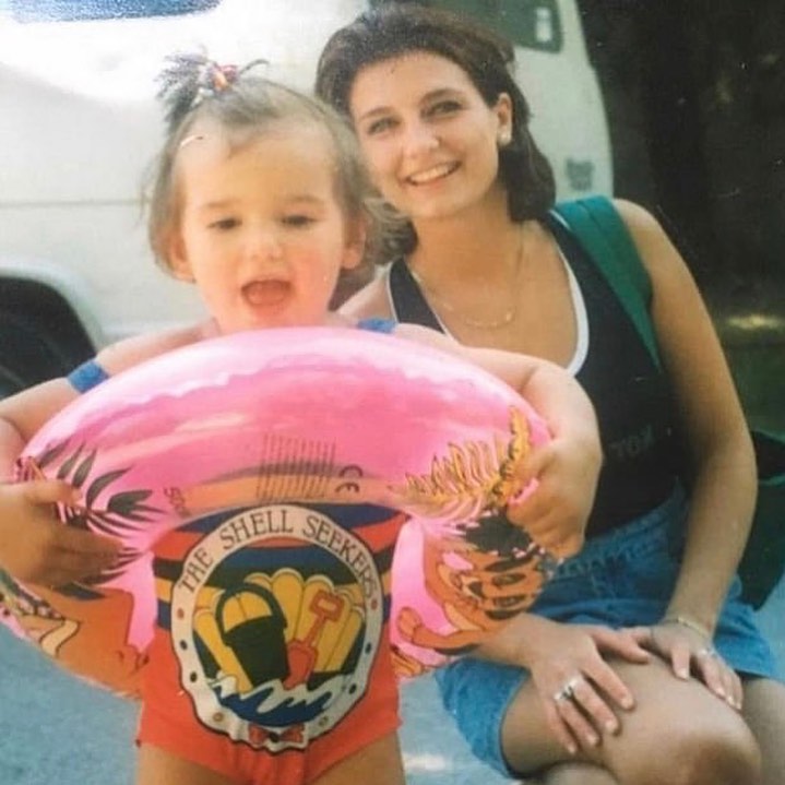 Happy 50th Birthday to my gorgeous Mama. My queen @anesalipa...