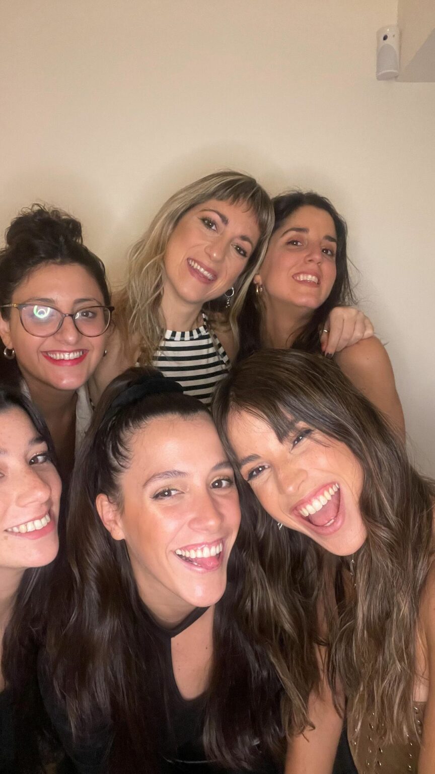 Una amistad que se sostiene en el tiempo y cada día crece más  las amo @delfivac...