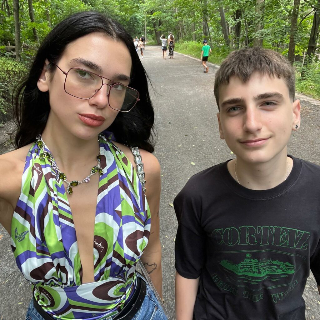 ~ back on tour ~ with my trusty sidekickkk ~ Montreal see you tonight!!!!...