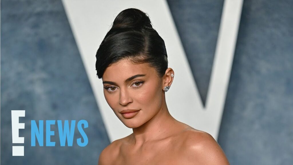 Kylie Jenner Wants Family to ADDRESS Beauty Standards | E! News