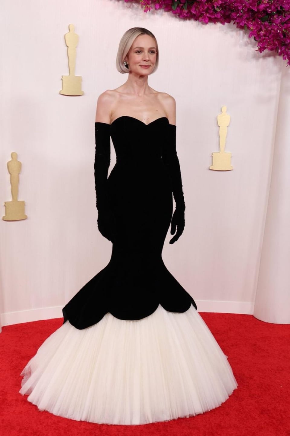 Carey Mulligan at the 2024 Oscars in custom Balenciaga inspired by