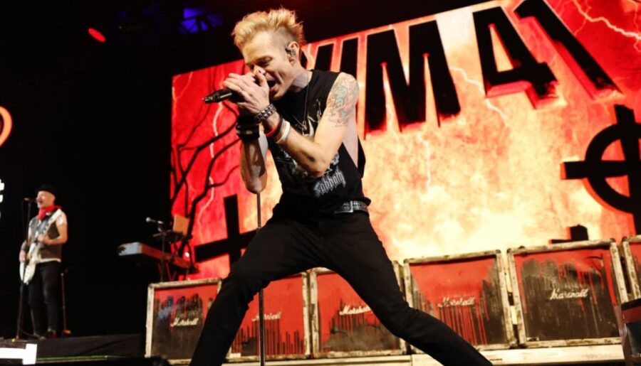 ‘Grateful’ Deryck Whibley reflects on 10 years of sobriety and Sum 41’s rise back to the top of their game