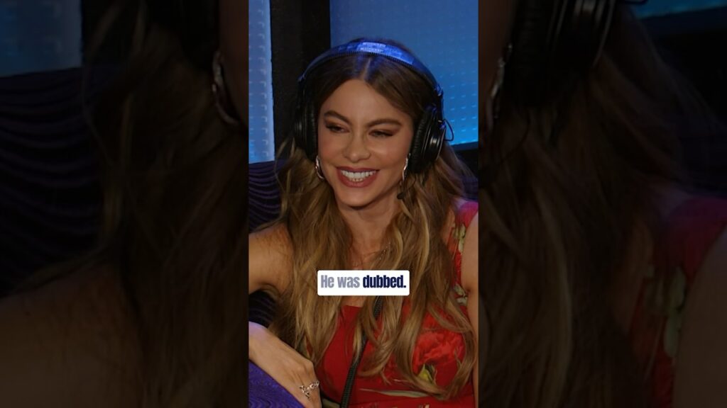 Sofía Vergara Was Surprised by Ed O’Neill’s Real Voice on “Modern Family” (2015) Sofía Vergara Was Surprised by Ed O’Neill’s Real Voice on “Modern Family” (2015)