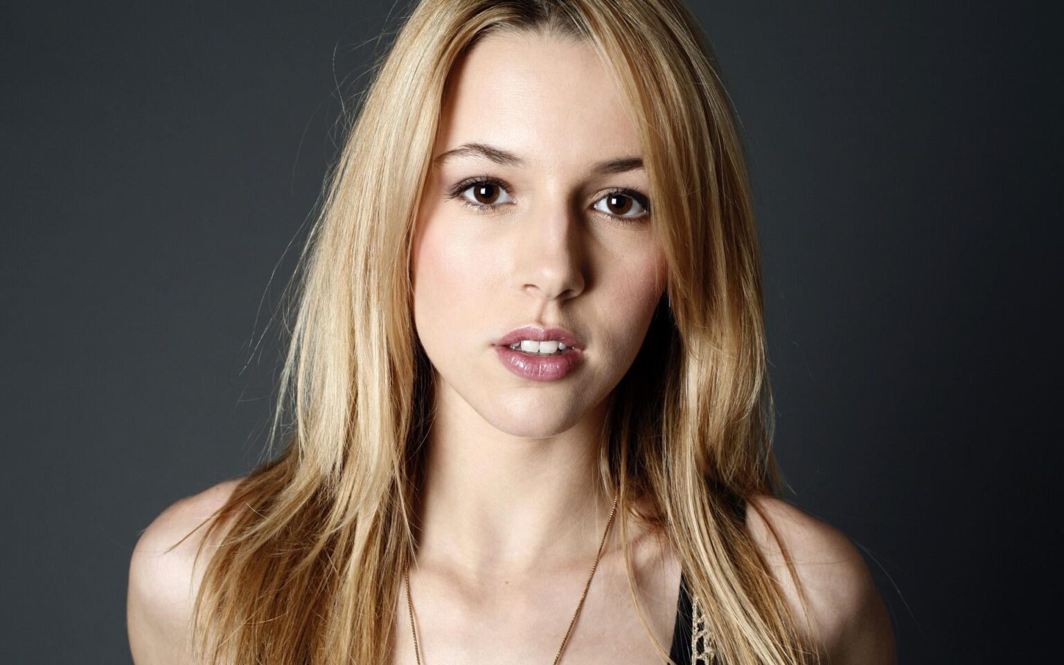 Alona Tal