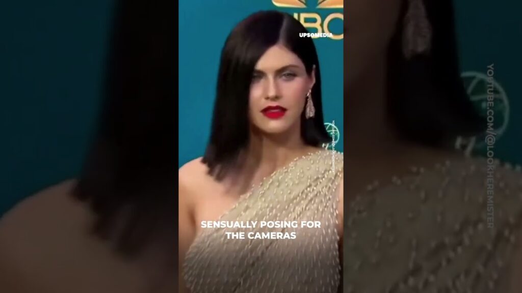 Alexandra Daddario’s mesmerizing dress #shorts Alexandra Daddario’s mesmerizing dress #shorts