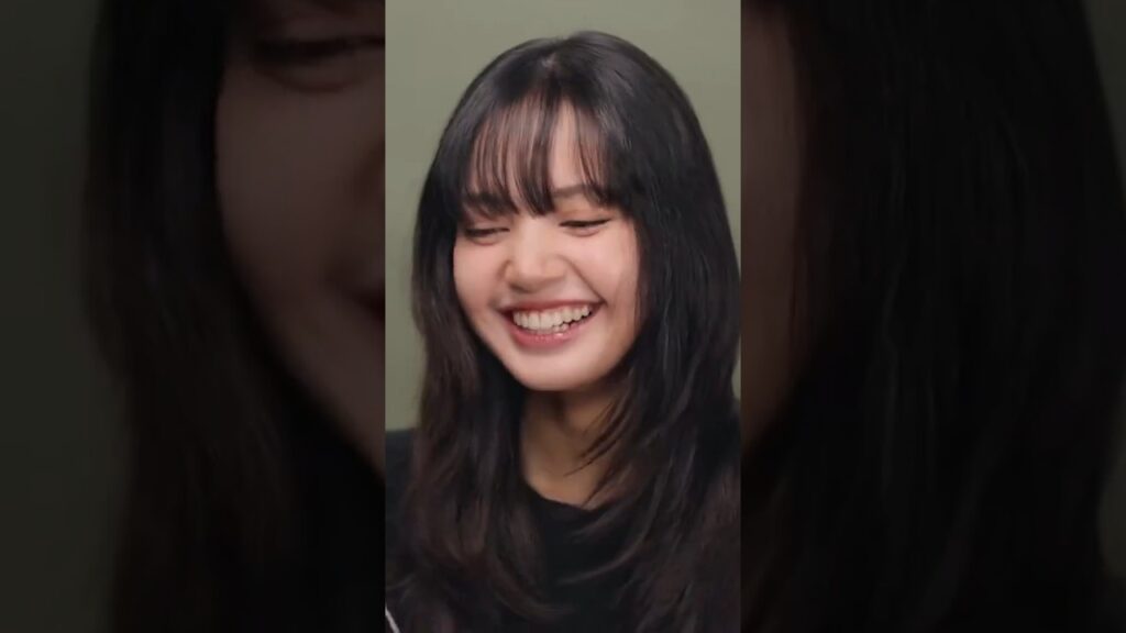 Lisa and Ariana are friends? 😱😳 #lisa #arianagrande #fypviralシ #ytshorts #blackpink @lalalalisa_m