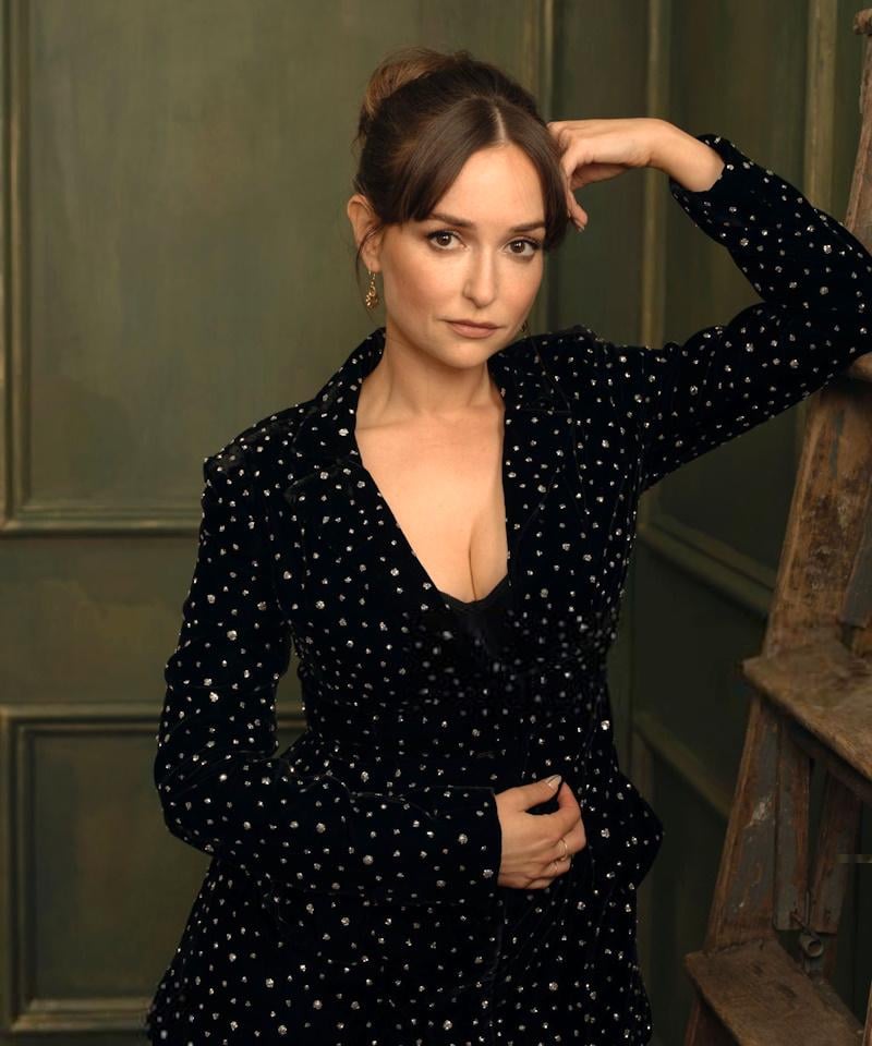 Milana Vayntrub