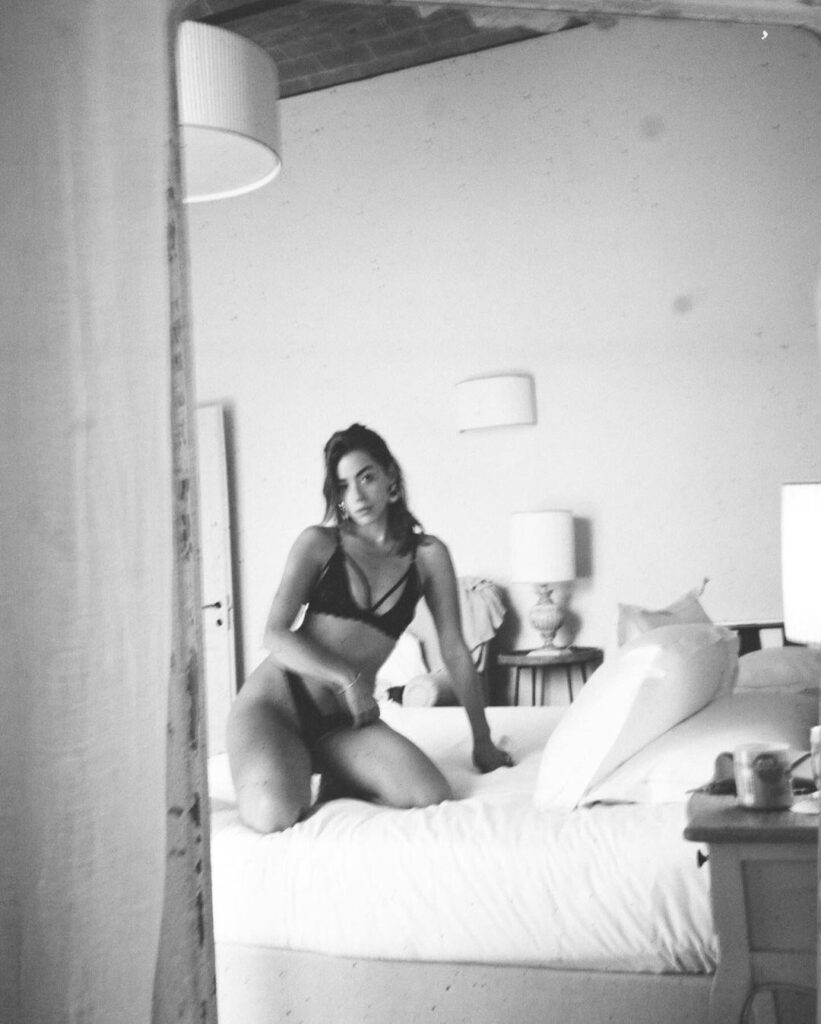 Chloe Bennet