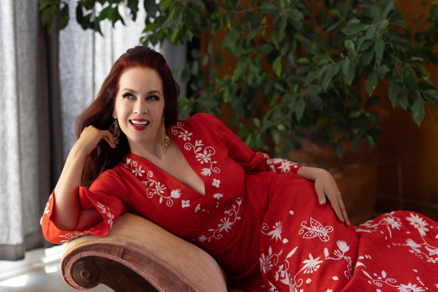 Grey DeLisle