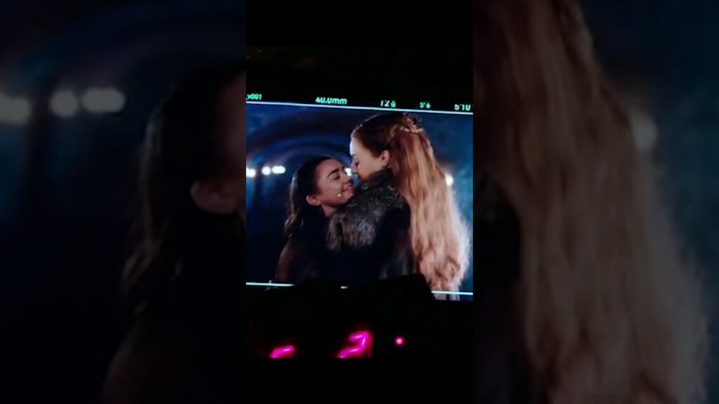 Maisie Williams almost kissed Sophie Turner