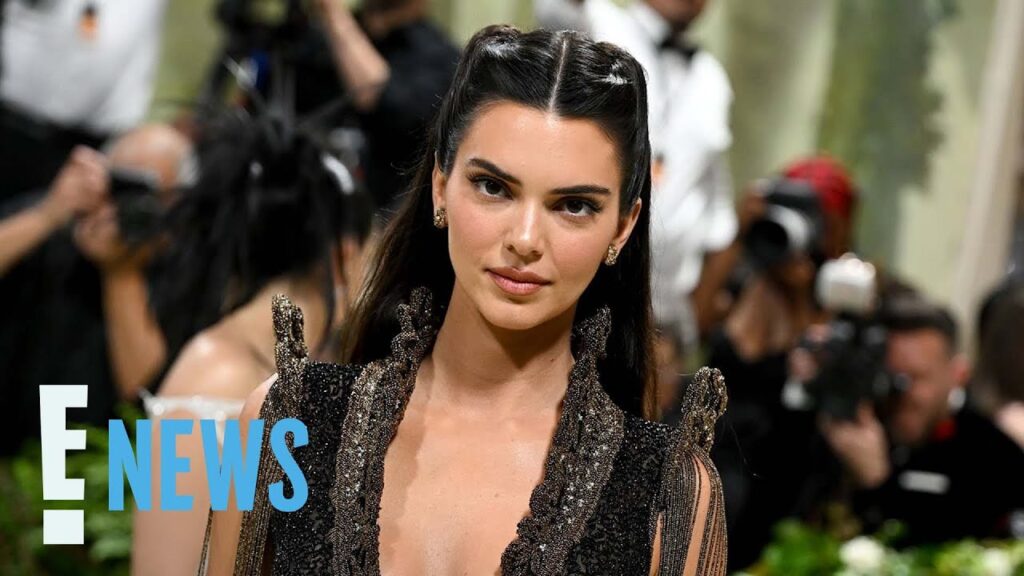 Kendall Jenner REVEALS A New Darker Look In Calvin Klein Campaign | E! News
