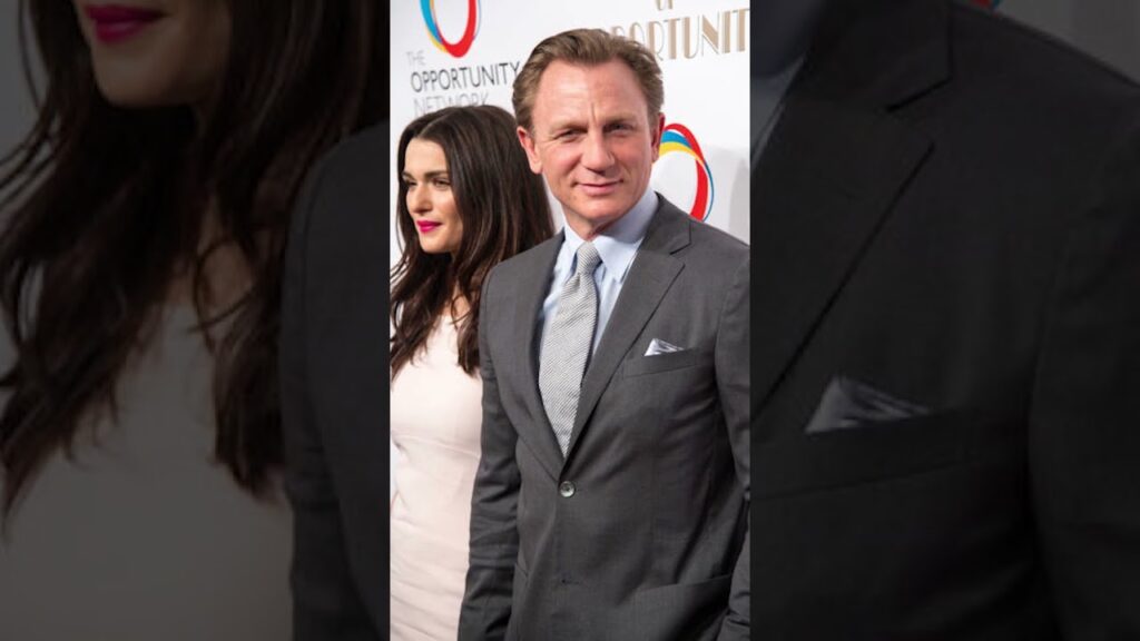 Daniel Craig have a beautiful family with two children #celebrityfamily #danielcraig #love #family Daniel Craig have a beautiful family with two children #celebrityfamily #danielcraig #love #family