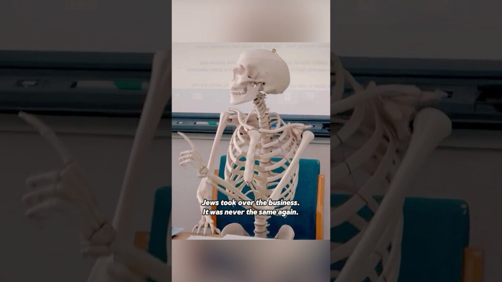 The bones are talking!#shorts #film #viral The bones are talking!#shorts #film #viral