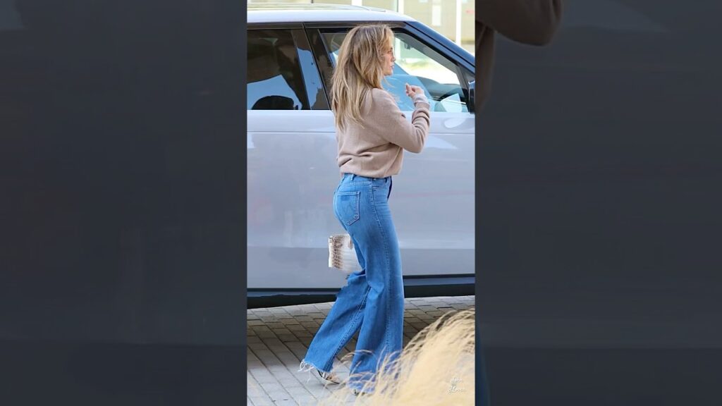 Jennifer Lopez Looks Chic In Jeans #JLo #Shorts