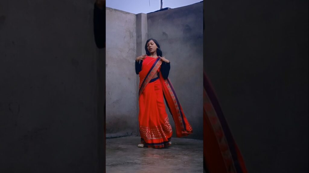 Say Na Say Na | Dance Cover | Vaishnavi | Bluffmaster | Priyanka Chopra #saynasayna #dance #shorts