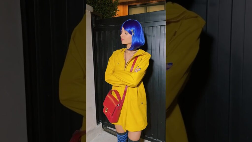 The name’s Coraline, Coraline Jones 🗝️💙🐈‍⬛🪡