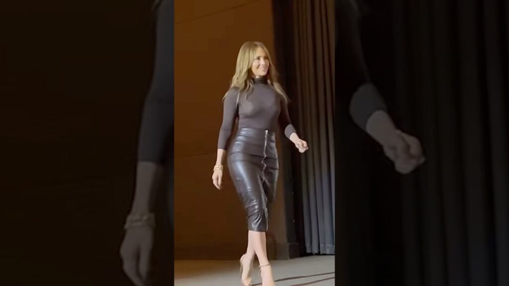 Jennifer Lopez Is Stunning #JLo #Shorts