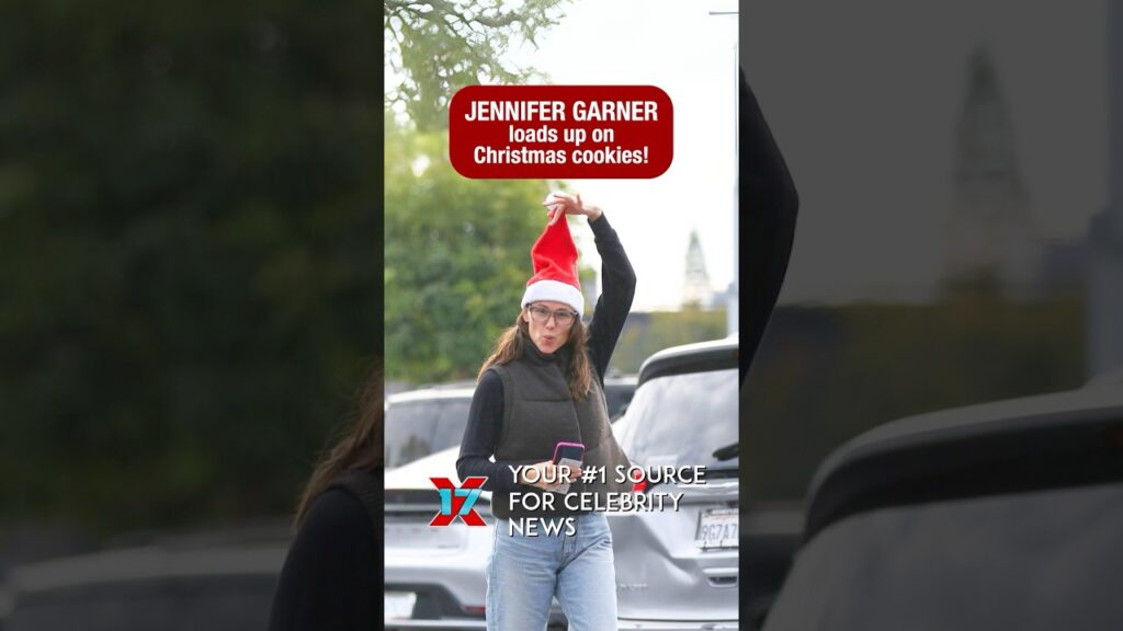 Jennifer Garner Spreads Holiday Cheer At The Supermarket Jennifer Garner Spreads Holiday Cheer At The Supermarket