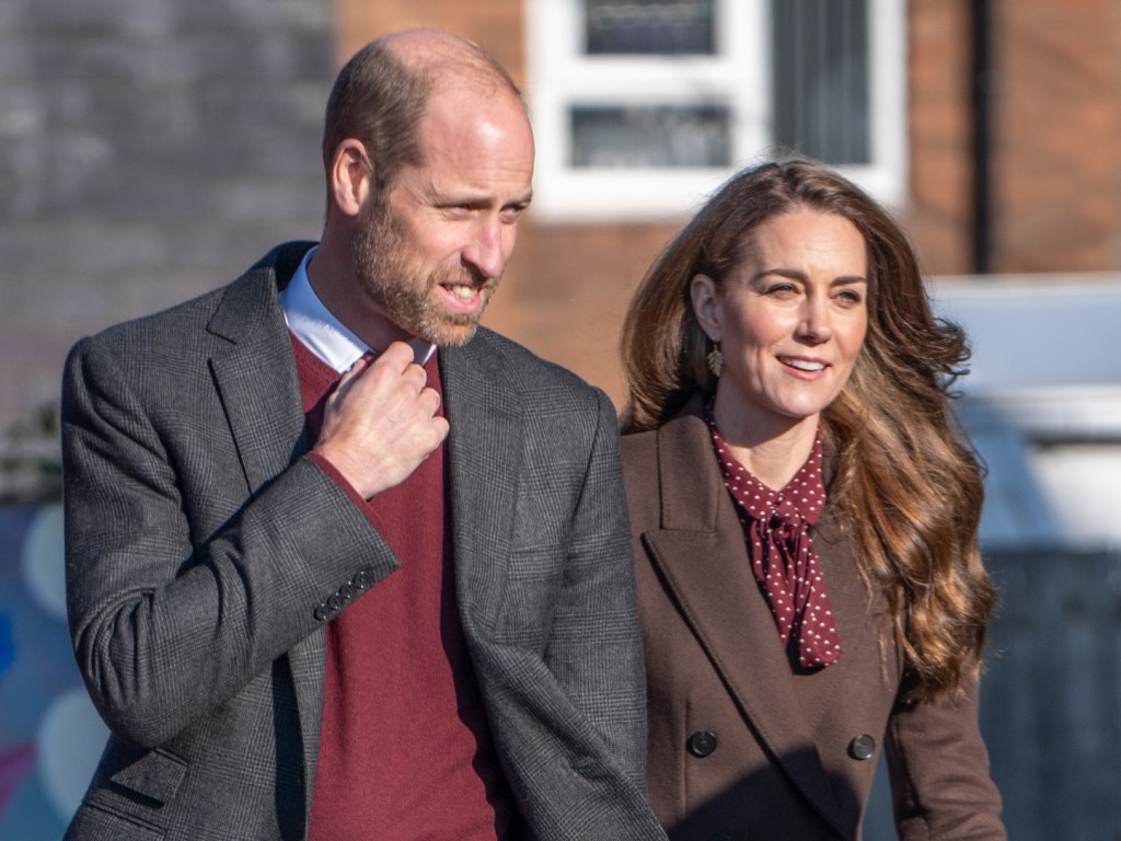 Prince William & Kate Middleton’s Financial Move Amid Relocation Princess Beatrice's Royal Family Promotion During Christmas Walk