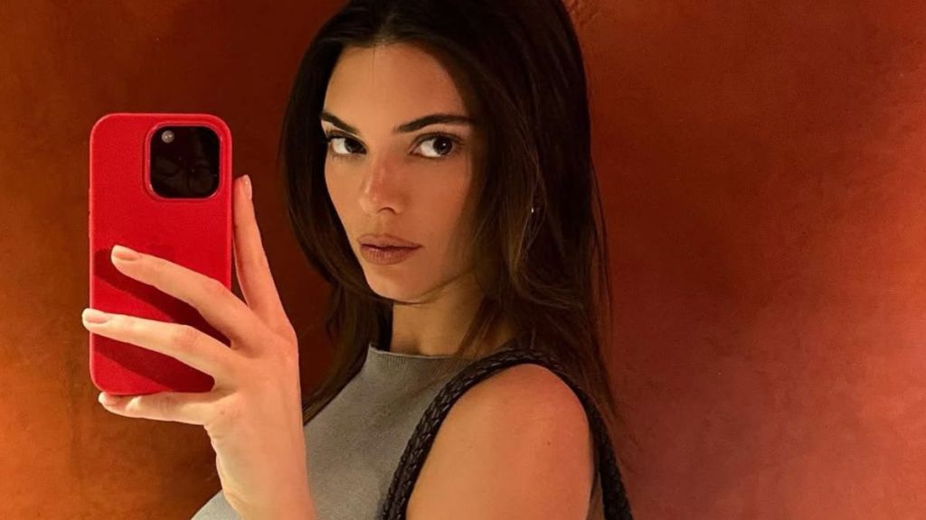 Kendall Jenner Models Kylie Jenner’s Khy in Spicy Holiday Photo Reality Tea