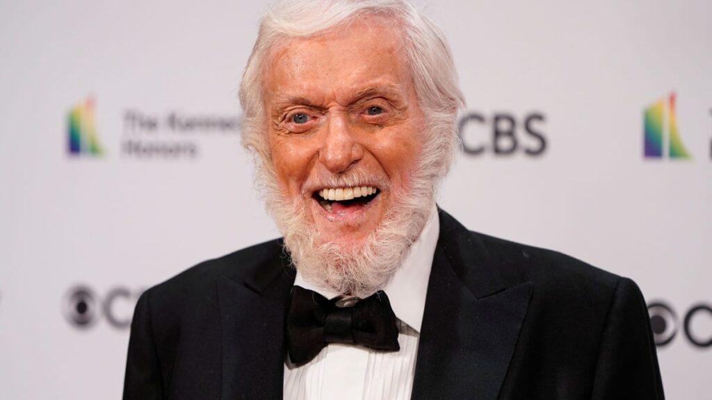Dick Van Dyke saved as he tried to fight, then flee Franklin Fire