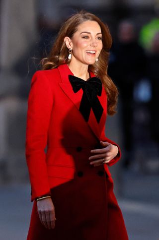 A photo of Kate Middleton's skin glowing at her annual "Together at Christmas" carol concert on Dec. 6 in London.