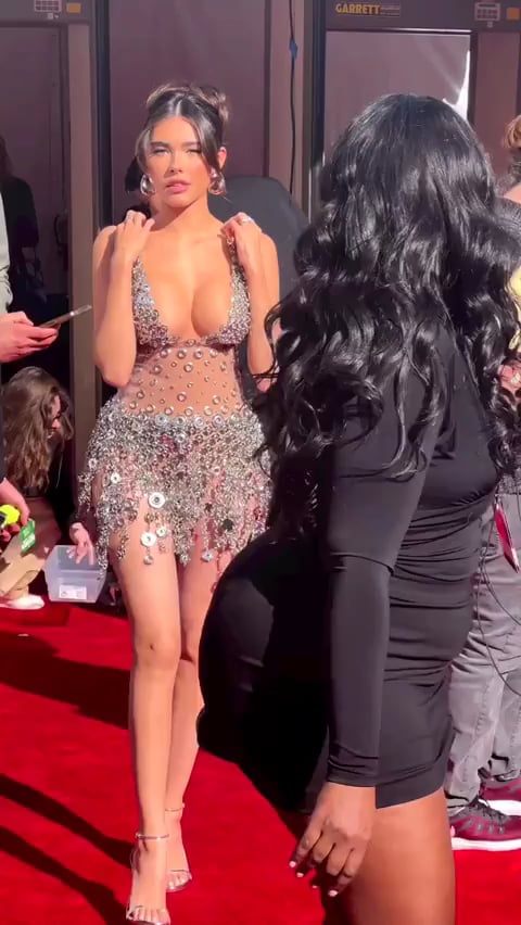 Madison Beer | iHeartAwards, 2023