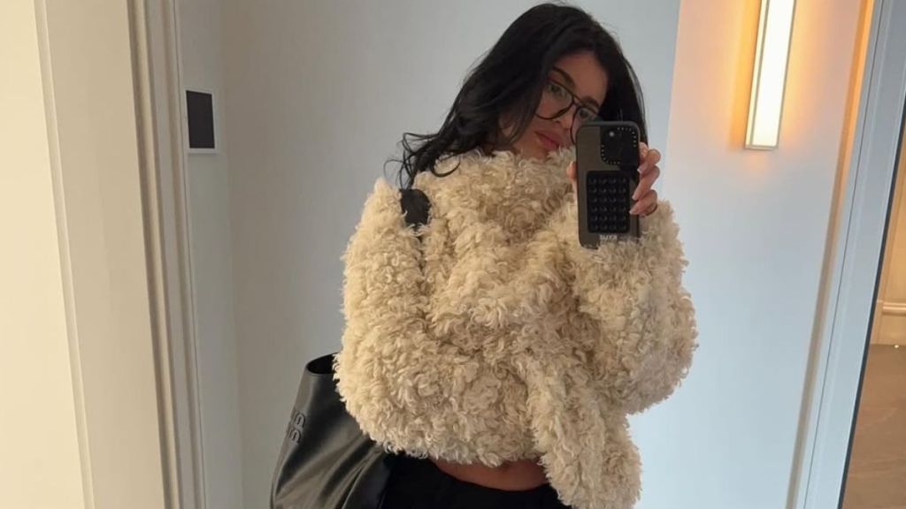 Kylie Jenner Keeps It Festive in Slinky Dress Covered in Sequins Reality Tea