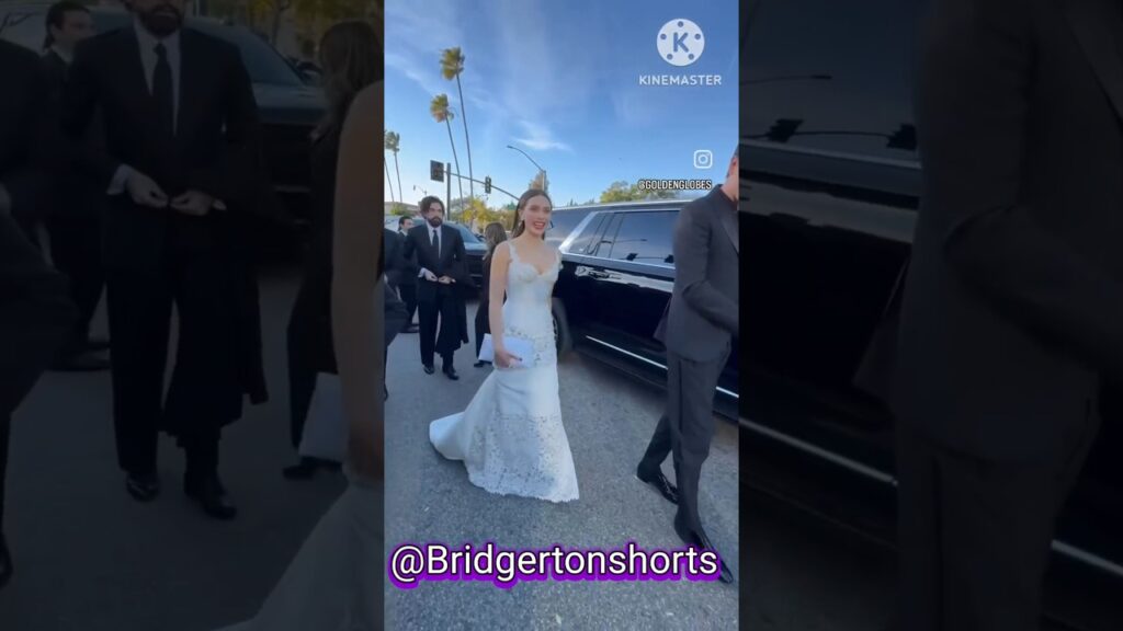 Elizabeth Olsen and Nicholas Braun Meet for the First Time at the #goldenglobes #fation #redcarpet