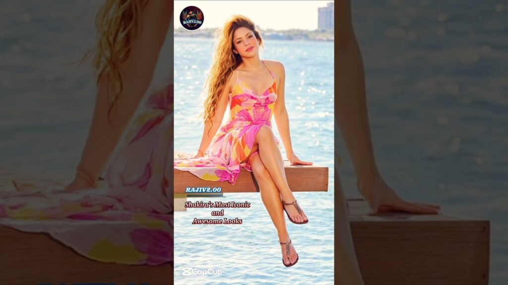 Shakira's Most Iconic and Awesome Looks #Shakira #Shorts