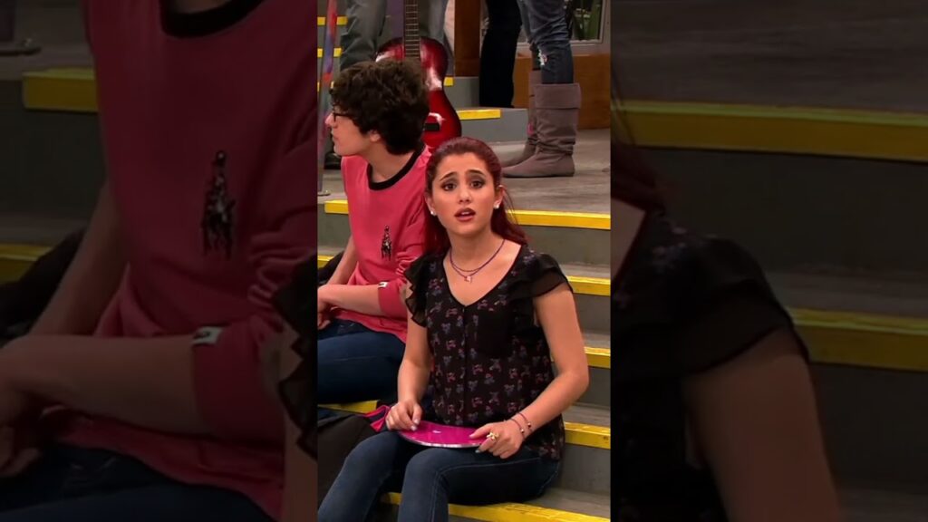 Times When Victorious Cast Couldn't Act !