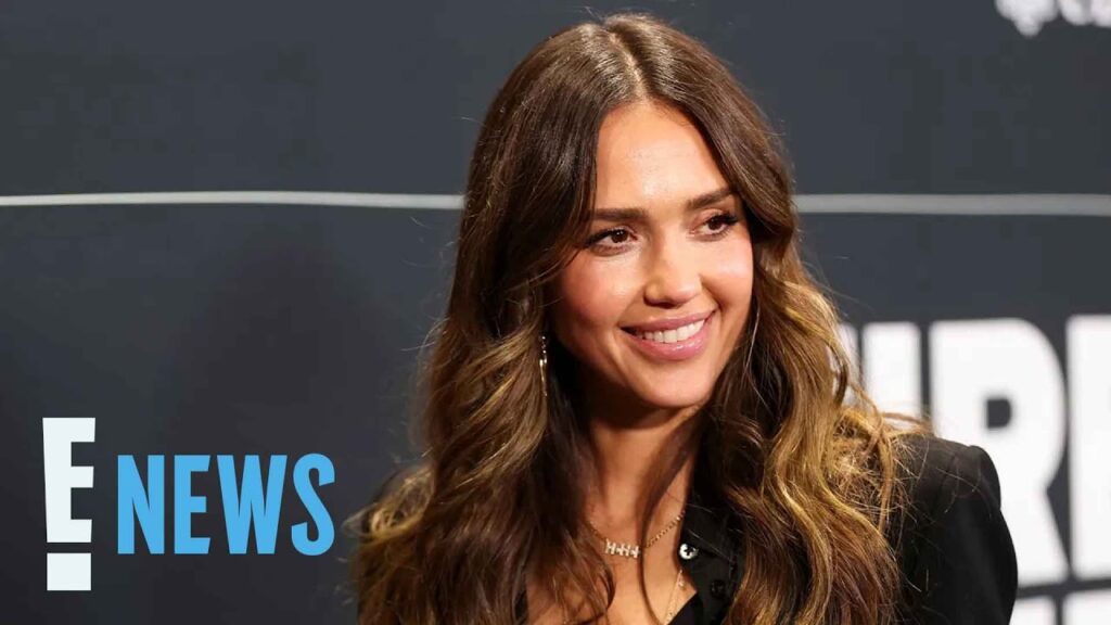Jessica Alba Makes First Public Appearance Since Cash Warren Break Up | E! News Jessica Alba Makes First Public Appearance Since Cash Warren Break Up | E! News